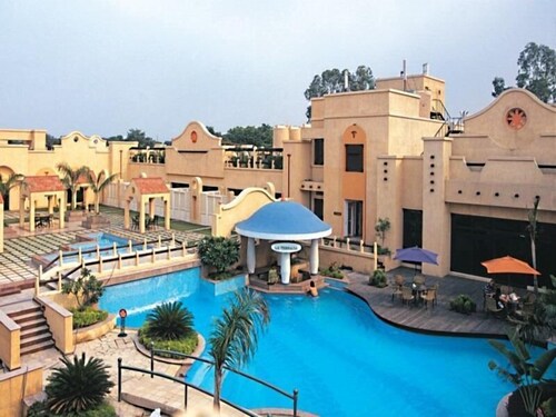 Tivoli Garden Resort Hotel