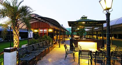 Tivoli Garden Resort Hotel