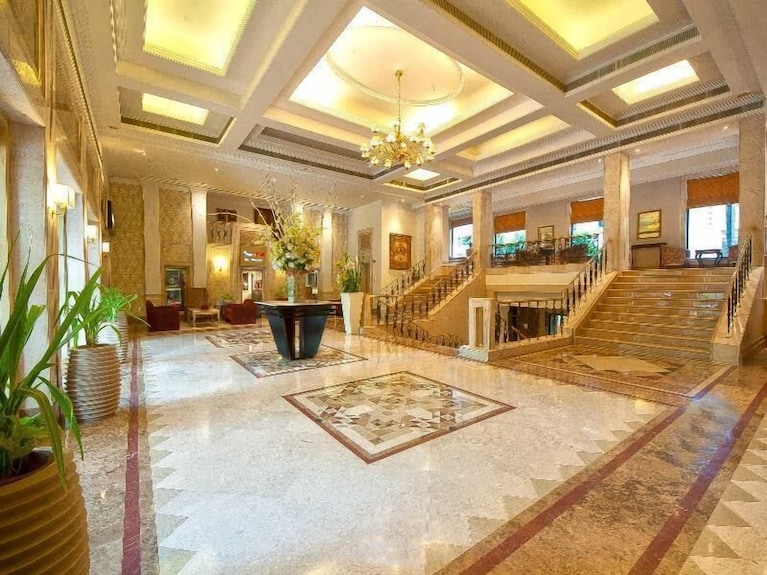Tivoli Garden Resort Hotel (Delhi, India), Delhi hotel discounts | Hotels.com