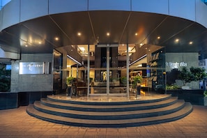 Fachada de la propiedad