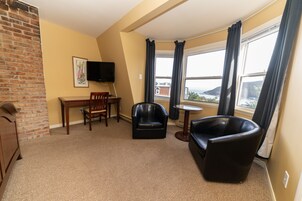 Room, 1 Queen Bed | Premium bedding, memory foam beds, individually decorated