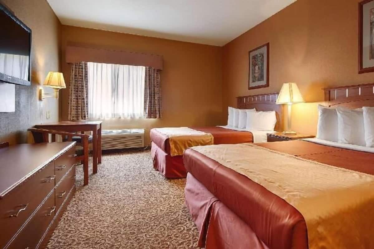 In-room safe, iron/ironing board, free cribs/infant beds, rollaway beds