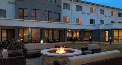 Sonesta Essential Junction City