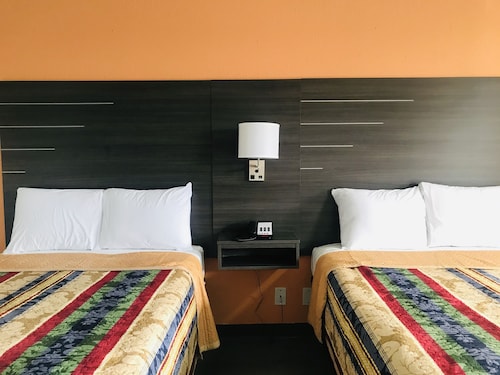  Monsoon Inn