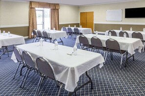 Meeting facility - Days Inn by Wyndham Hillsboro TX (Hillsboro)