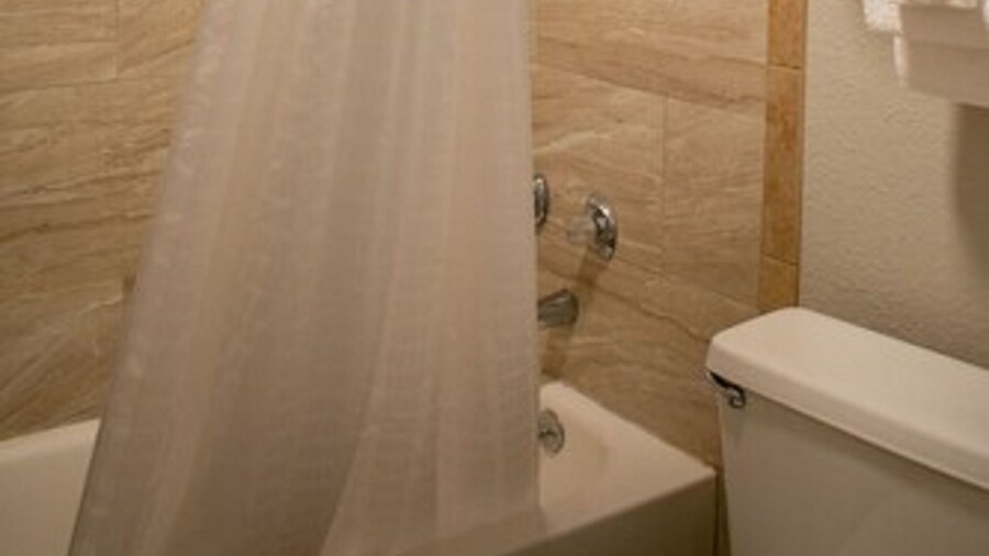Days Inn by Wyndham Hillsboro TX