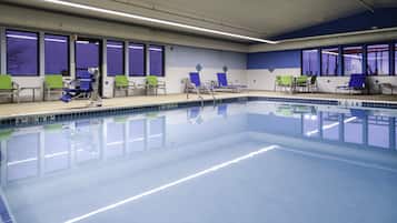 Indendørs pool