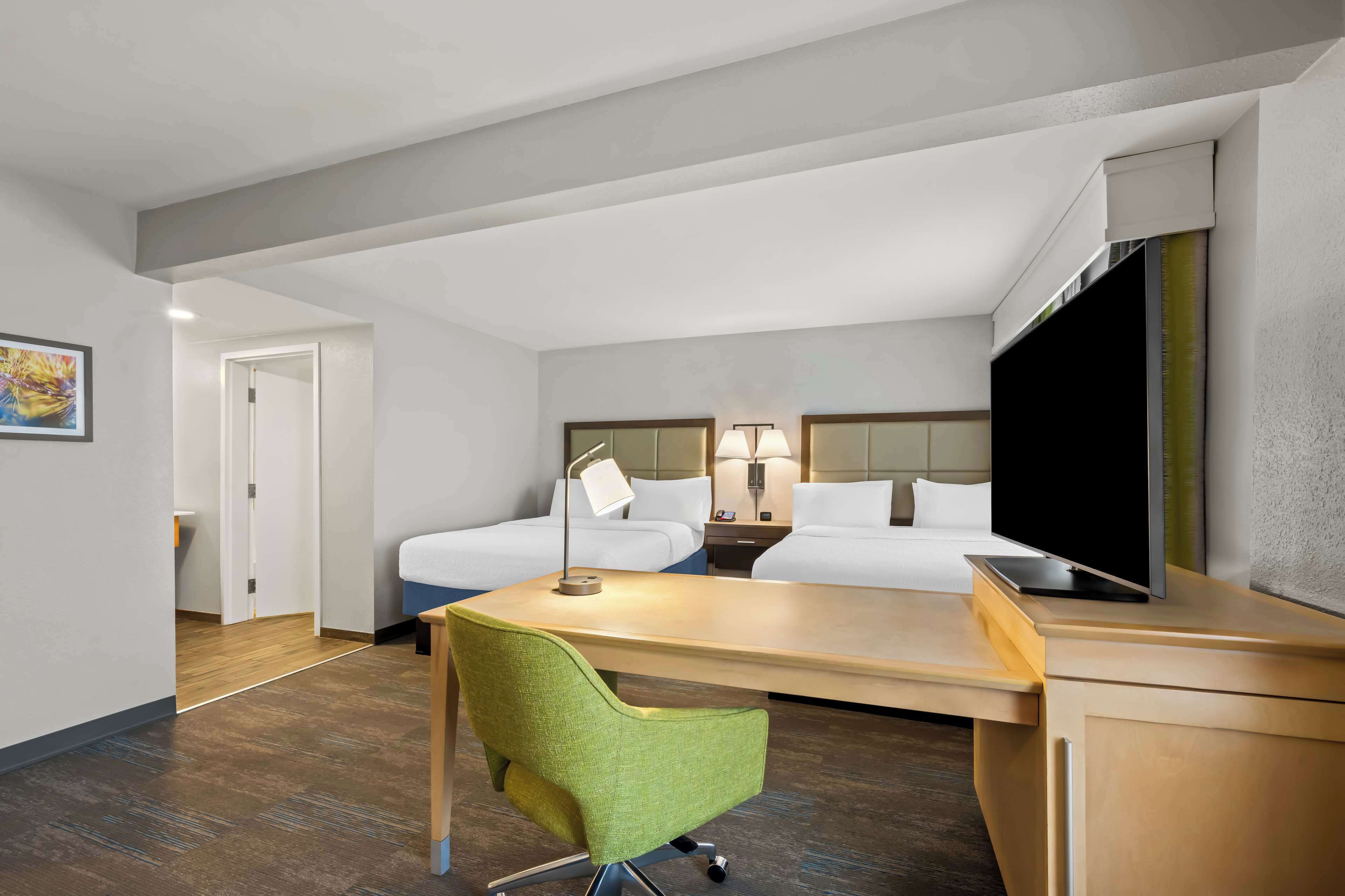 two queens studio sofabed non smoking | desk, laptop workspace, iron/ironing board, free wired internet