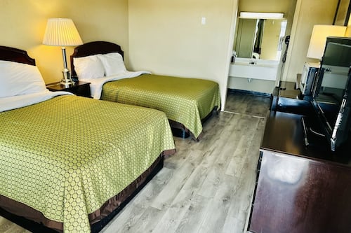 Ropa de cama de alta calidad, escritorio, wifi gratis y ropa de cama