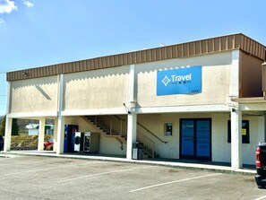 Front of property - Travel Inn Bristol near State St (Bristol)