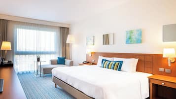 Deluxe-Zimmer, 1 King-Bett, Nichtraucher | Hochwertige Bettwaren, Daunenbettdecken, Zimmersafe, Schreibtisch