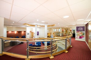 Lobby sitting area - Pendulum Hotel (Manchester)