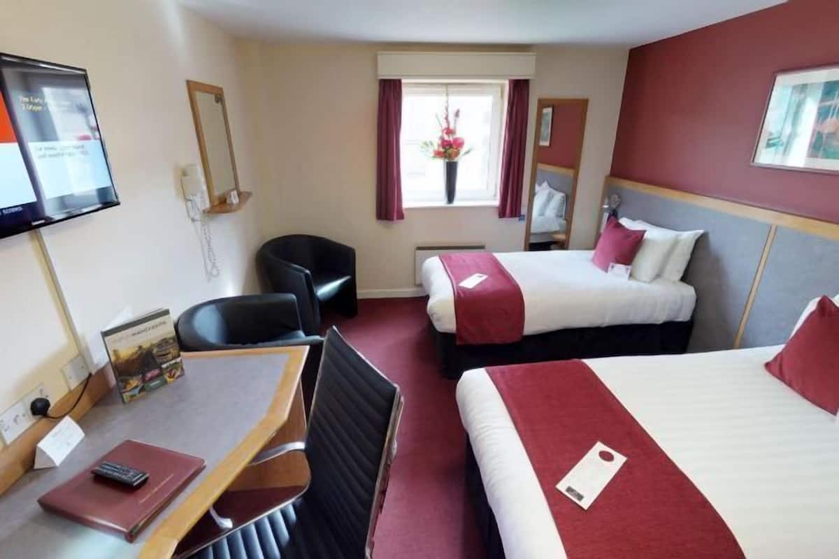 In-room safe, desk, iron/ironing board, free WiFi