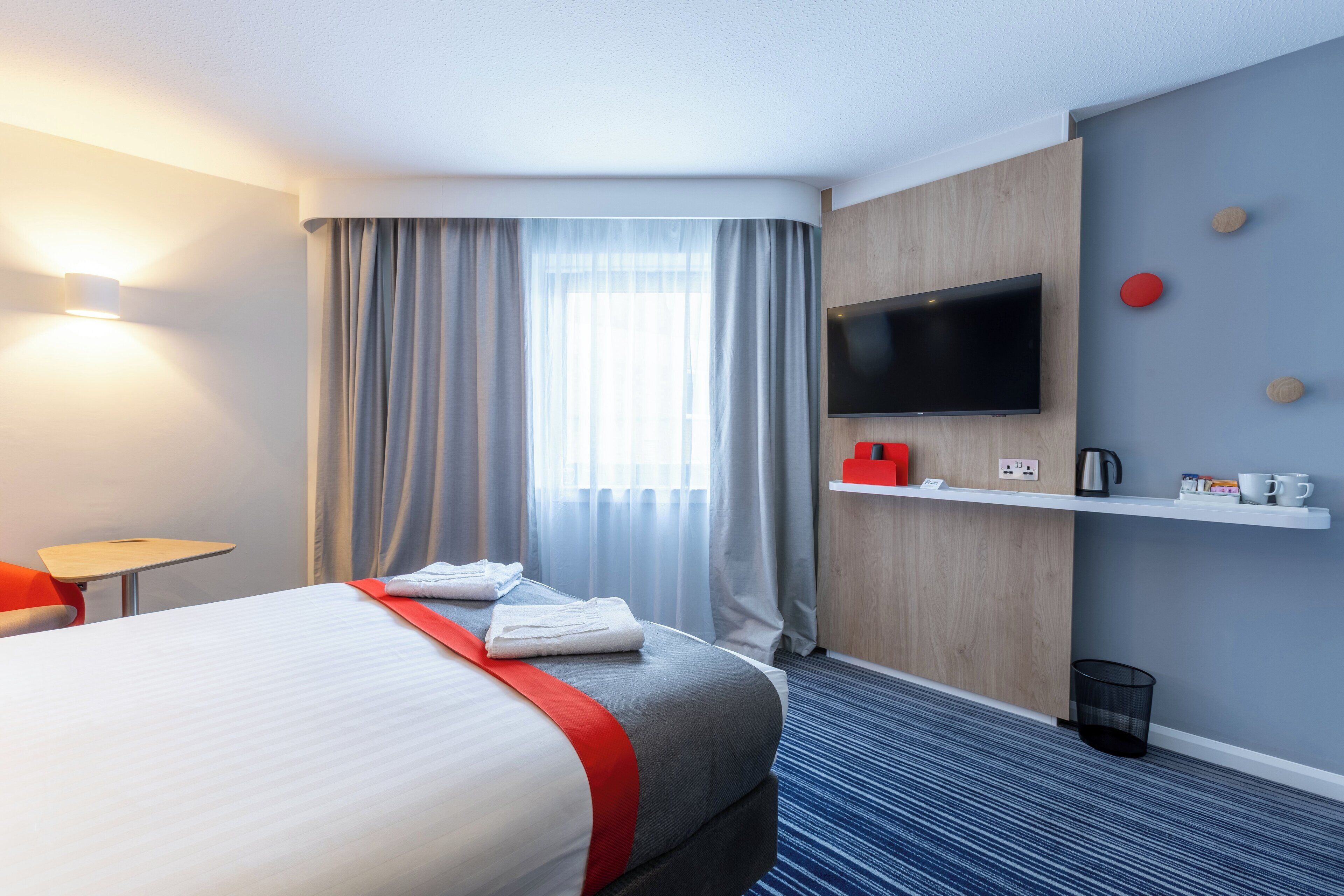 Photo - Holiday Inn Express London - Croydon by IHG