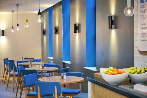 Holiday Inn Express London - Croydon by IHG