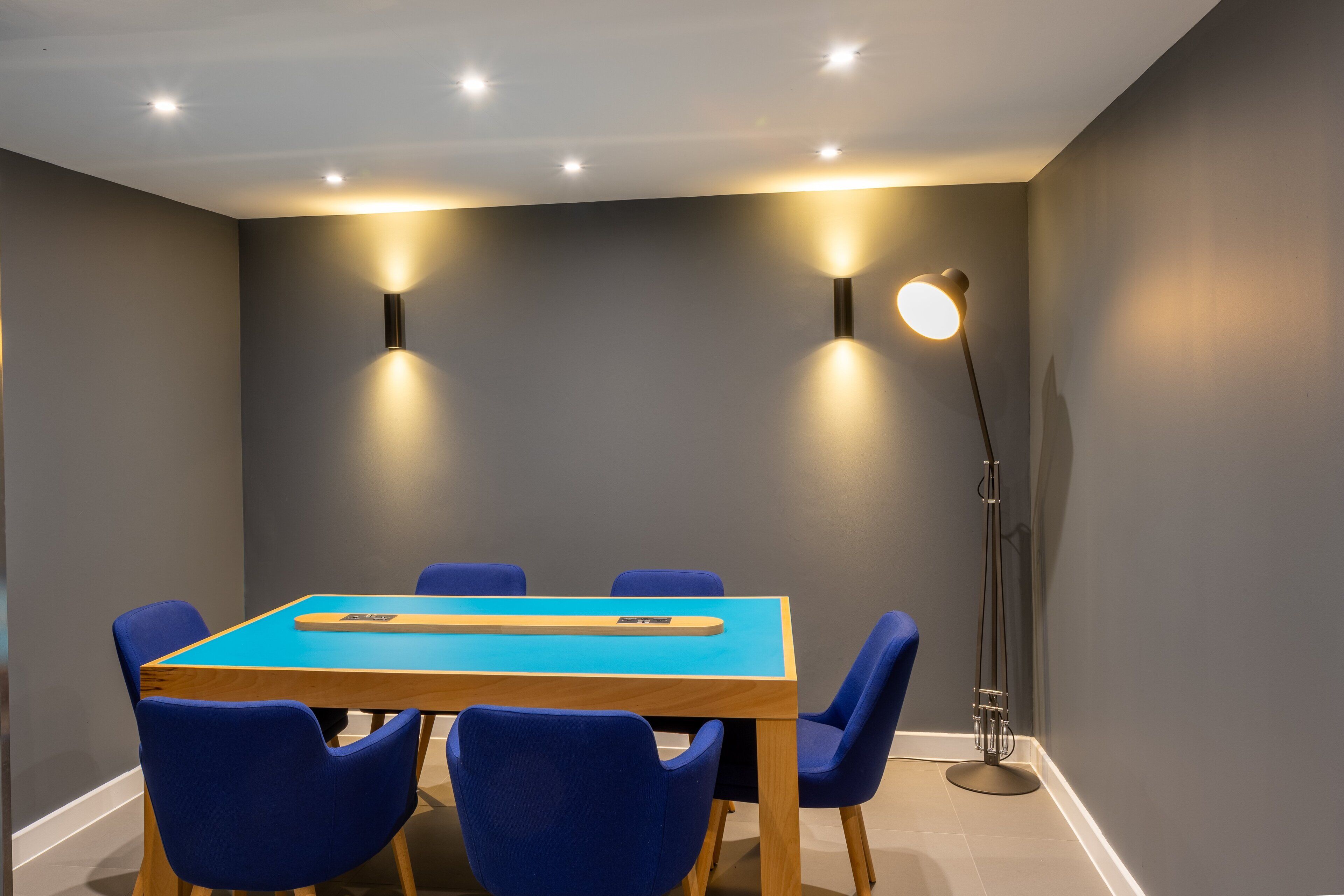 Photo - Holiday Inn Express London Croydon by IHG