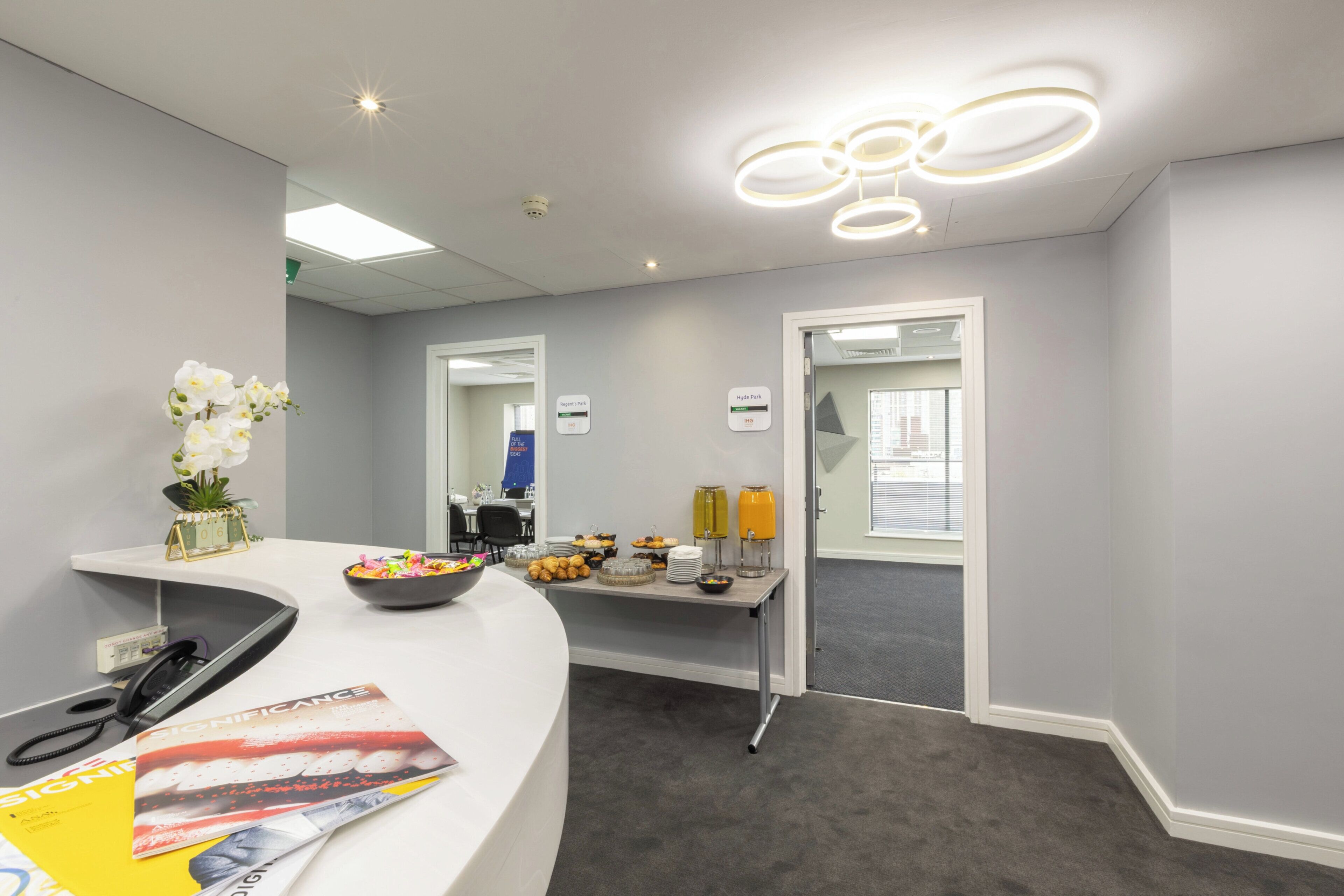 Photo - Holiday Inn Express London Croydon by IHG