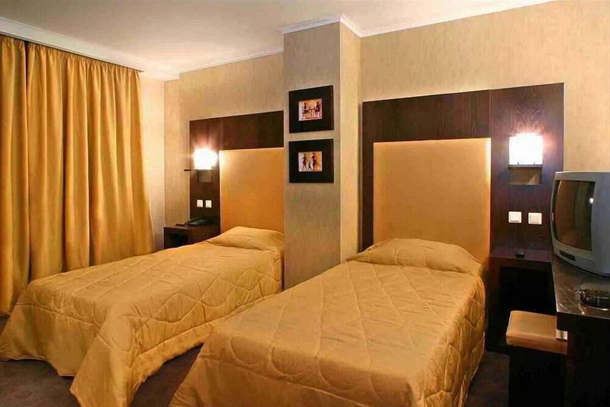 Minibar, in-room safe, desk, blackout drapes