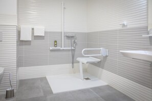 Hair dryer, towels - Rex Hotel (Lorient)