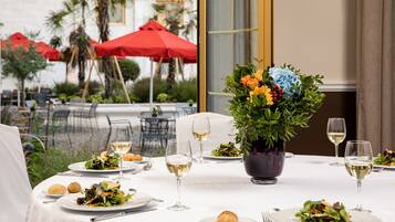 Daily buffet breakfast (EUR 20 per person)