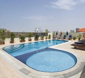 Estudio | Alberca al aire libre | Alberca al aire libre 