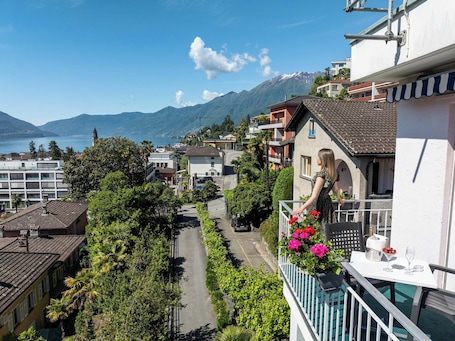 Superior Double Room, 2 Single Beds, Balcony, Lake View | Balcony view. Hotel La Perla