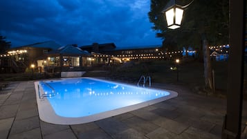 2 outdoor pools, pool umbrellas, pool loungers