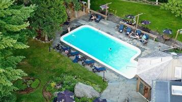 2 outdoor pools, pool umbrellas, pool loungers