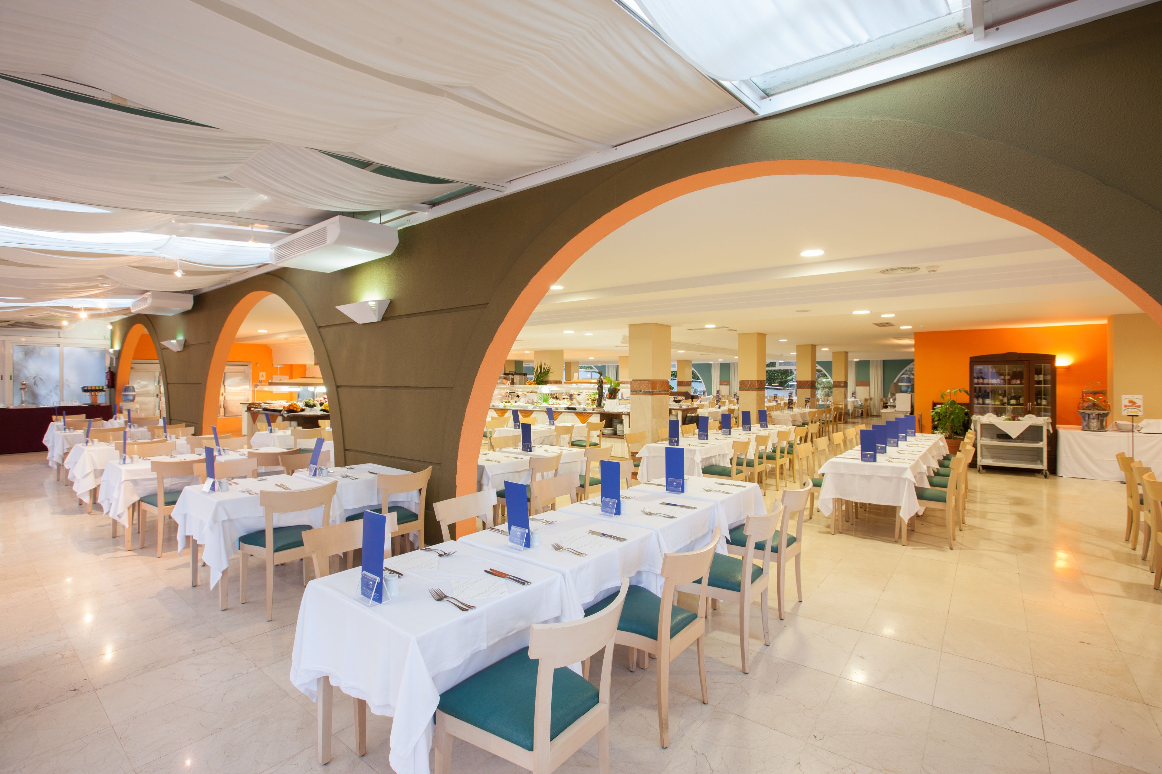 朝食ビュッフェ