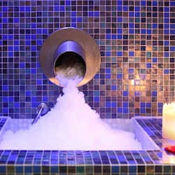 Couples treatment rooms, sauna, hot tub, steam room, Turkish bath
