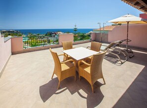 Habitación doble Deluxe (Unique) | Terraza o patio