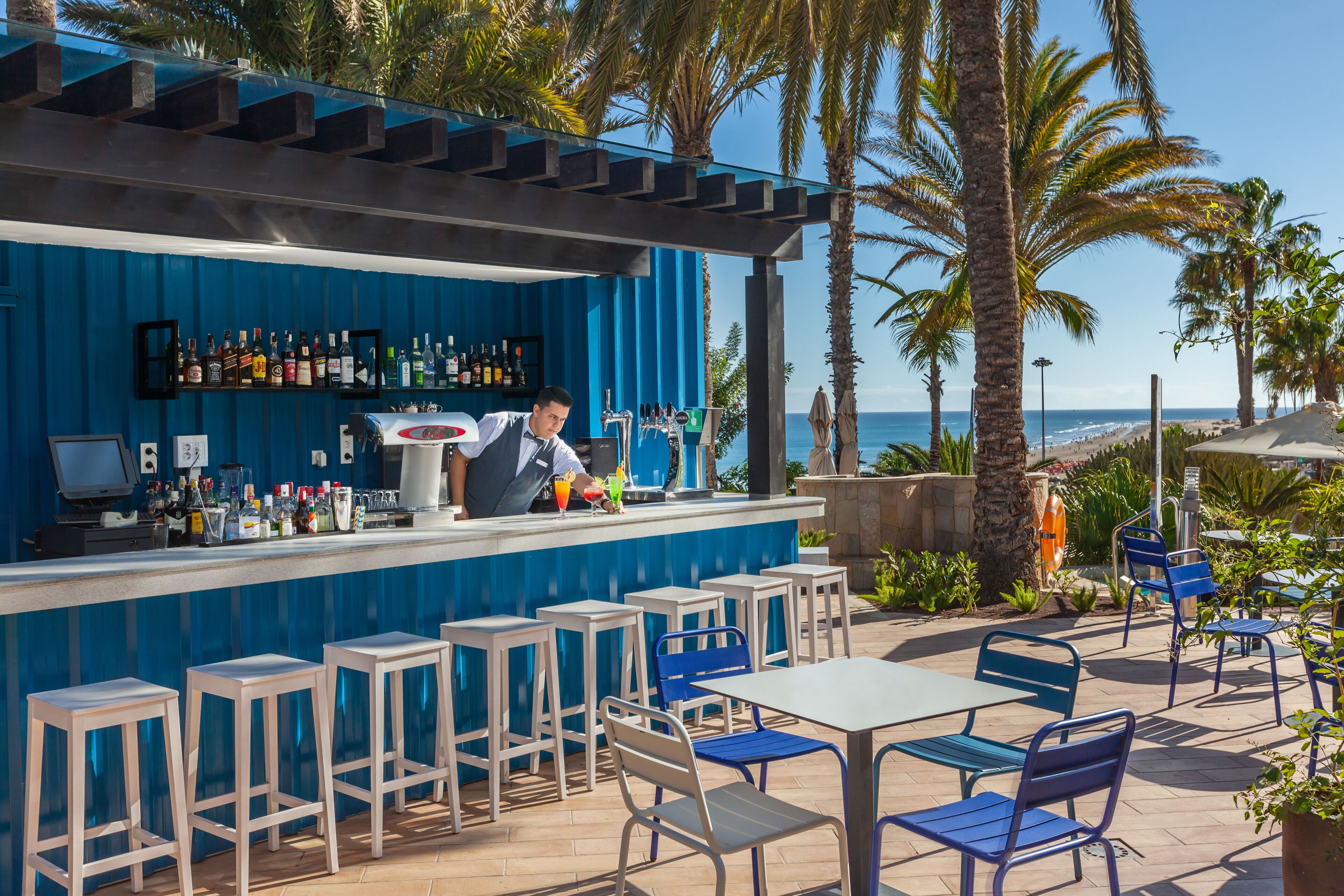 Poolside bar