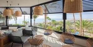 Terrace/patio - Corallium Dunamar by Lopesan Hotels - Adults Only (San Bartolomé de Tirajana)