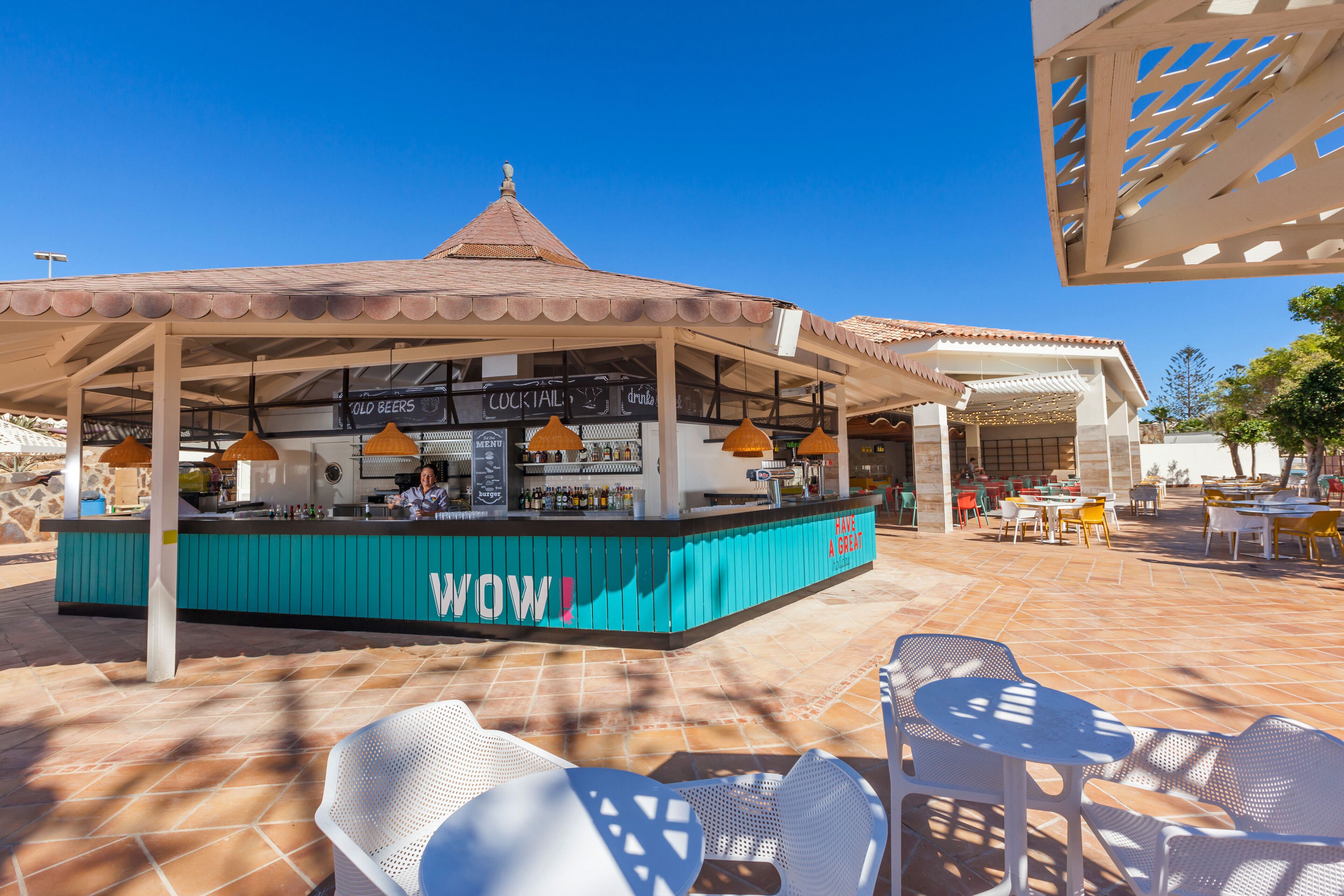 Bar à beira da piscina