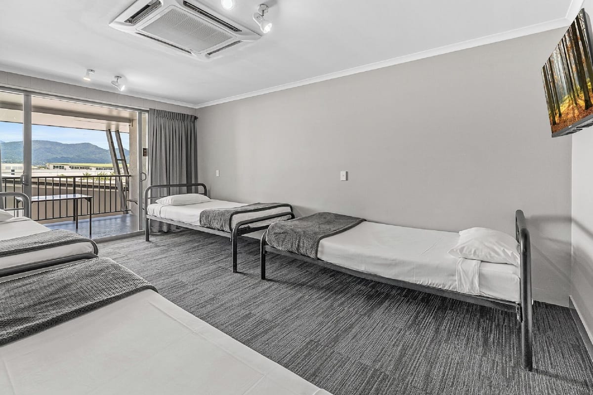 Free WiFi, bed sheets, wheelchair access