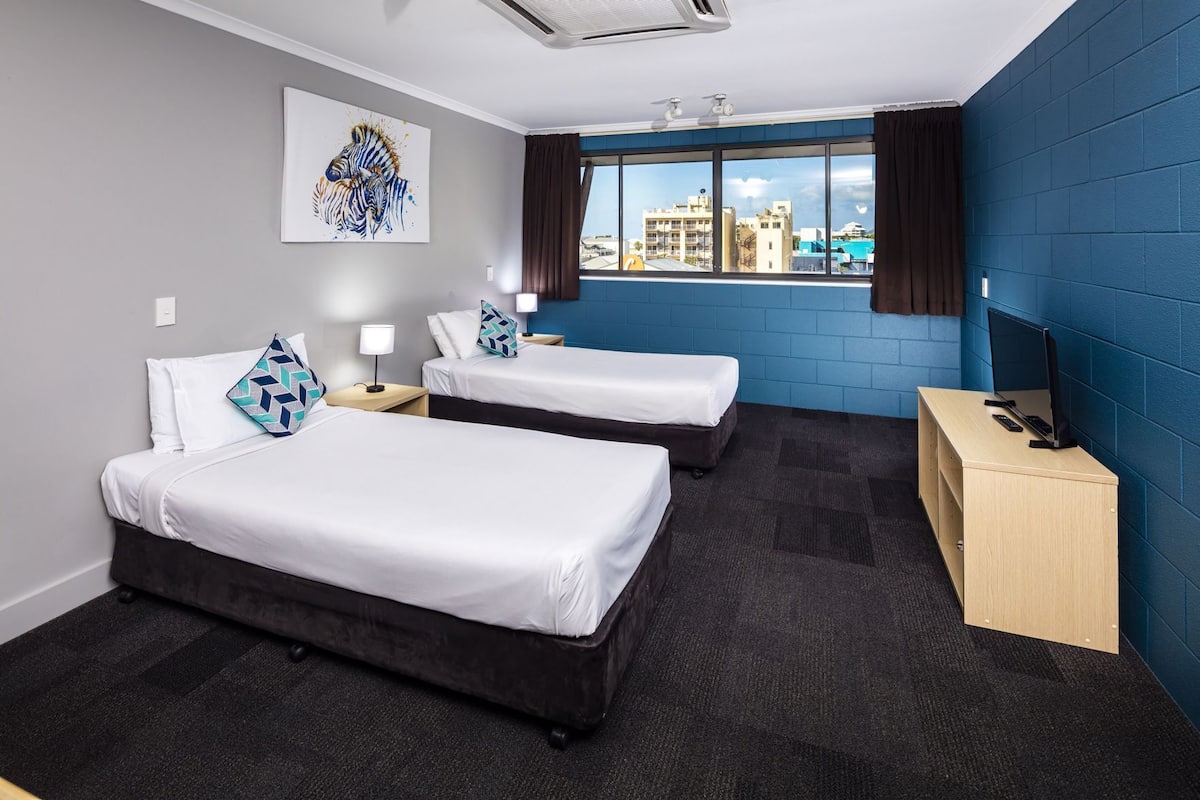 Free WiFi, bed sheets, wheelchair access