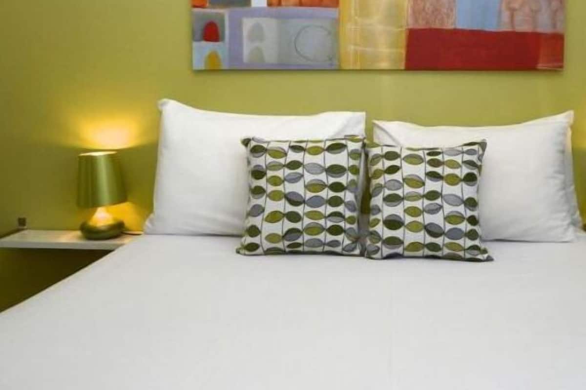 1 dormitorio, colchones con acolchado adicional, caja fuerte