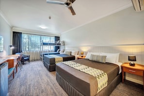 Family Room | In-room safe, desk, laptop workspace, blackout drapes - City Oasis Inn Townsville, SureStay Collection by BW (Townsville)