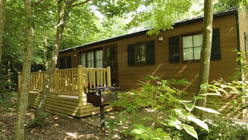 2 bedrooms, in-room safe, blackout drapes, soundproofing