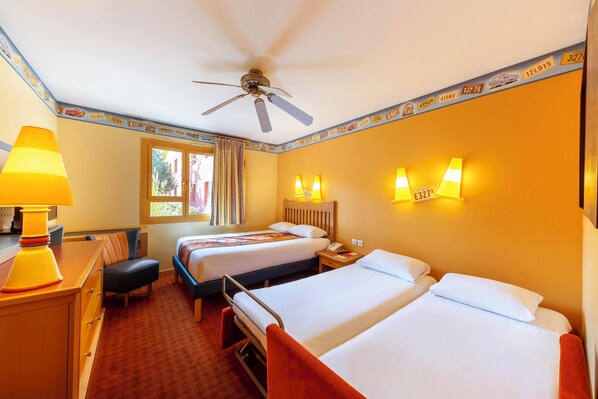 Standard-huone | Tallelokero huoneessa, pimennysverhot, äänieristys, silitysrauta/-lauta