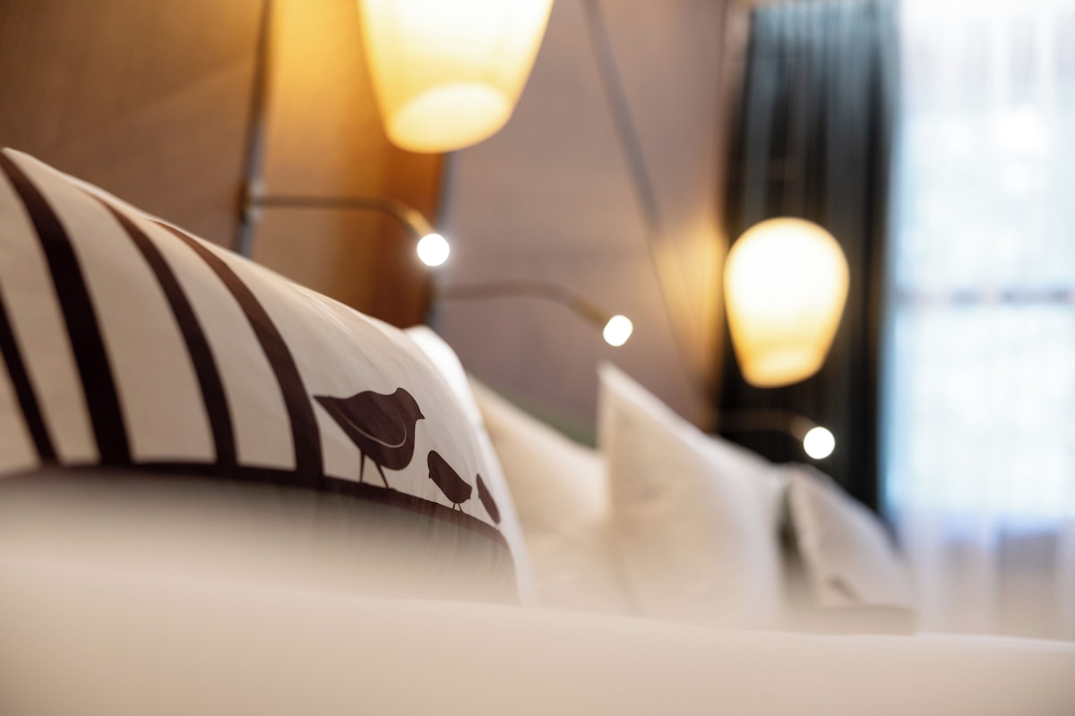 ห้องคลาสสิก (Renovated) | ตู้นิรภัยในห้องพัก, ผ้าม่านกันแสง, ห้องเก็บเสียง, เตารีด/โต๊ะรีดผ้า