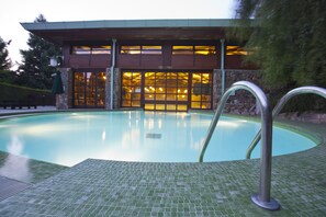Indoor pool, outdoor pool