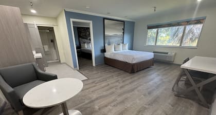 Inn at King City