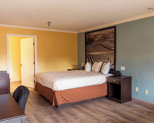 Inn at King City