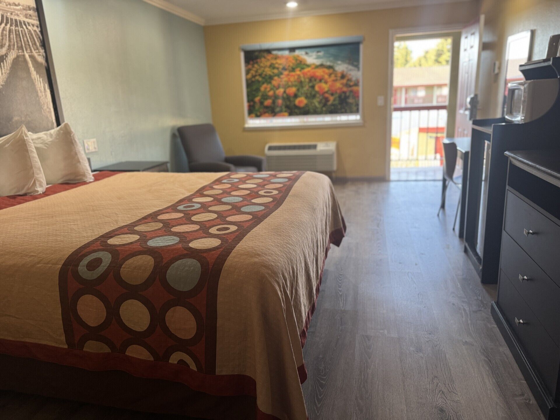 Premium bedding, down comforters, desk, blackout drapes