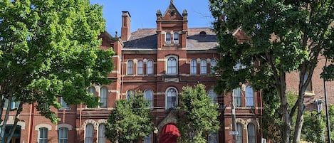 Façade de l’hébergement