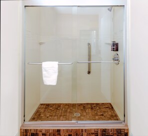 Shower, free toiletries, hair dryer, towels - Boulder University Inn (Boulder)