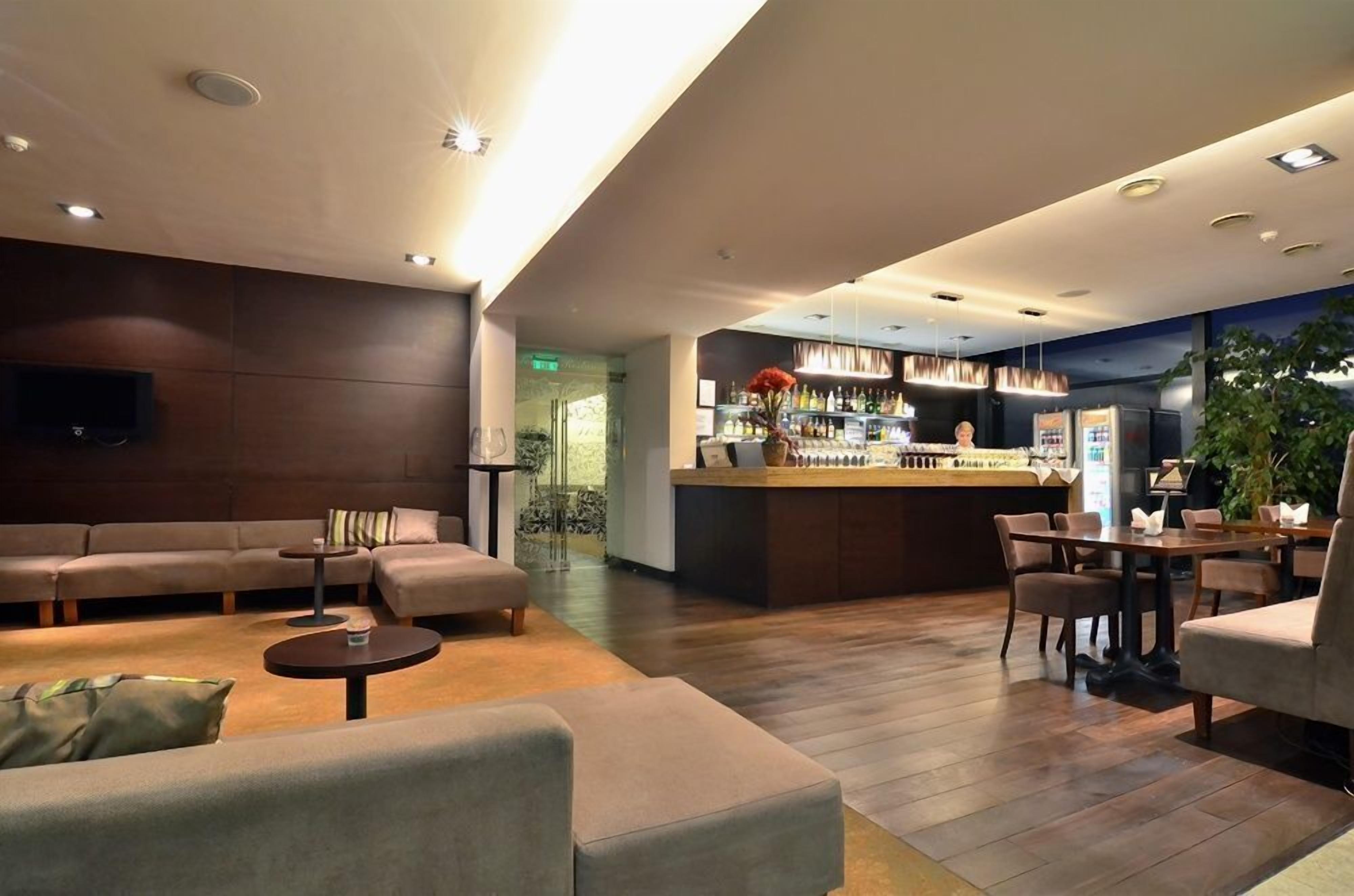 酒吧（店内）