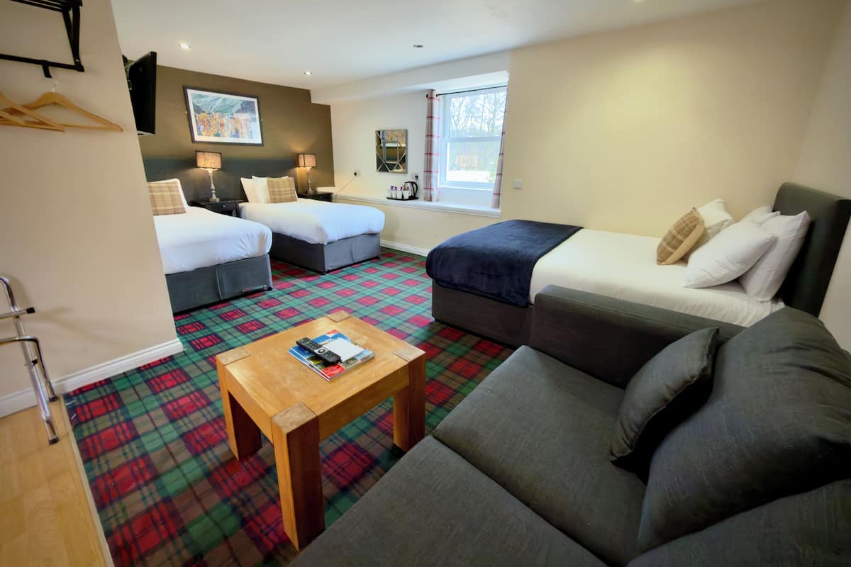 家庭房 (Annexe Building Family room) | 1 多间卧室、高档床上用品、熨斗/熨板、免费 WiFi