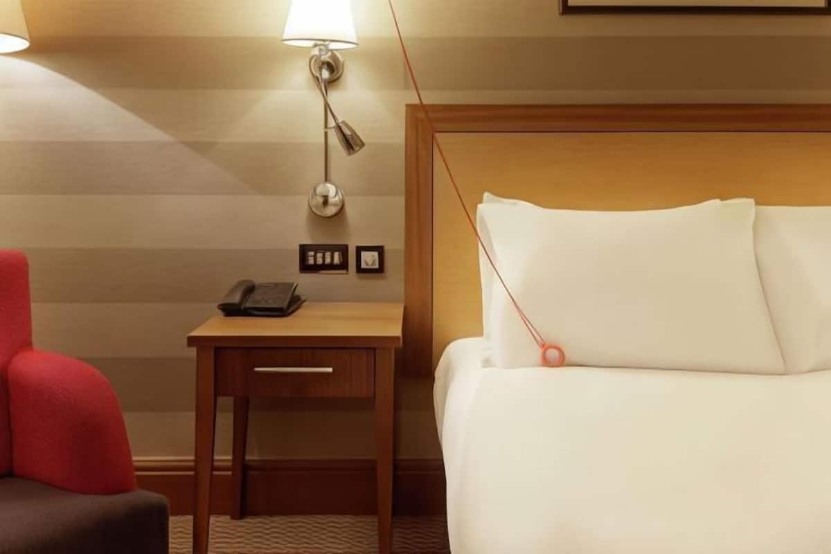 1 bedroom, in-room safe, desk, laptop workspace